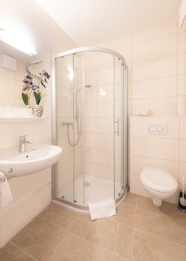 Strandhotel Orchidee Sankt Kanzian am Klopeiner See Екстер'єр фото